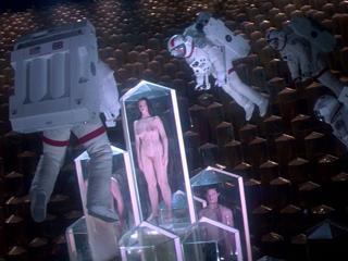 Астронавты обнаружили голых инопланетян