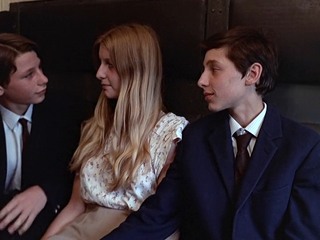 Друзья учат парня как ласкать девушек