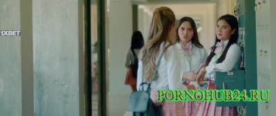 Школьнице лижет взрослый мужчина